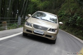 2009款力帆620贺岁版试驾