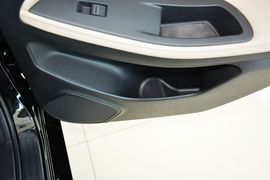 2015款奔腾B70
