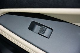 2015款奔腾B70
