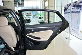 2015款奔腾B70