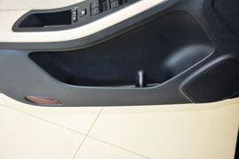 2015款奔腾B70