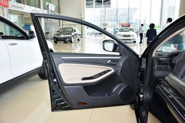 2015款奔腾B70