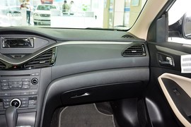 2015款奔腾B70