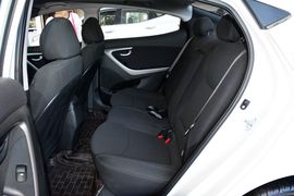 2015款现代朗动1.6L自动领先型