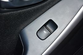 2015款现代朗动1.6L自动领先型