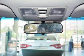 2015款现代朗动1.6L自动领先型