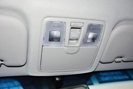 2015款现代朗动1.6L自动领先型