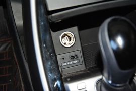 2015款现代朗动1.6L自动领先型