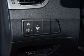 2015款现代朗动1.6L自动领先型