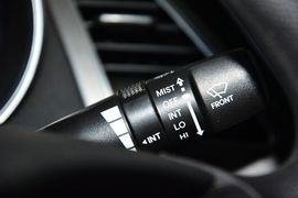 2015款现代朗动1.6L自动领先型