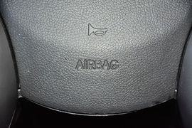 2015款现代朗动1.6L自动领先型