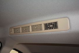 2015款五菱宏光V