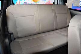 2015款五菱宏光V