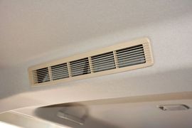 2015款五菱宏光V