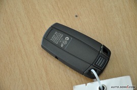 2010款宝马330i敞篷版