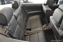 2010款宝马330i敞篷版