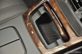 2010款宝马330i敞篷版