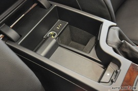 2010款宝马330i敞篷版