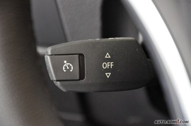 2010款宝马330i敞篷版