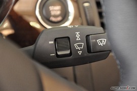 2010款宝马330i敞篷版