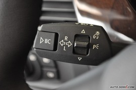 2010款宝马330i敞篷版