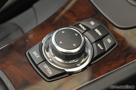 2010款宝马330i敞篷版