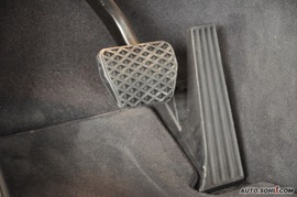 2010款宝马330i敞篷版