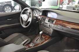 2010款宝马330i敞篷版