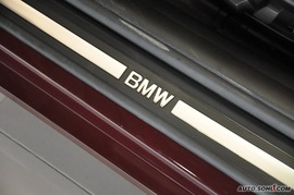 2010款宝马330i敞篷版