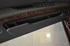 2010款宝马330i敞篷版