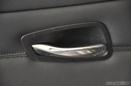 2010款宝马330i敞篷版