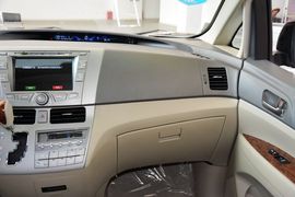 2015款比亚迪M6
