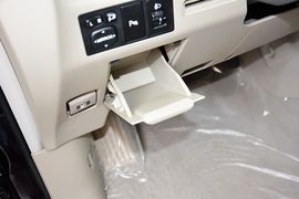 2015款比亚迪M6