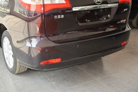 2015款比亚迪M6