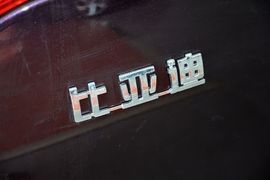 2015款比亚迪M6