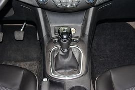 2015款雪佛兰科鲁兹1.4T手动精英版
