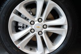 2015款雪佛兰科鲁兹1.4T手动精英版