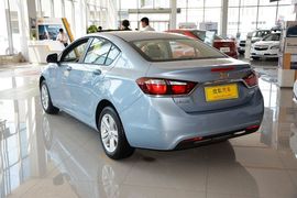 2015款雪佛兰科鲁兹1.4T手动精英版