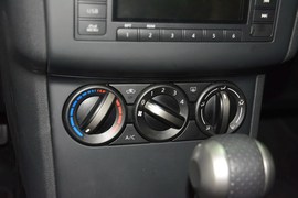 2015款日产逍客2.0XL