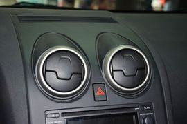 2015款日产逍客2.0XL