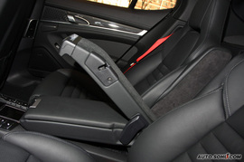 2010款保时捷Panamera