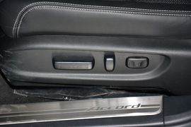 2015款本田雅阁2.0L