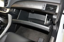 2015款本田雅阁2.0L