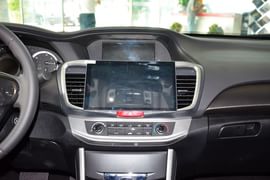 2015款本田雅阁2.0L