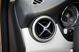 2015款奔驰GLA220