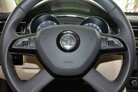 2014款斯柯达速尊2.0TSI尊贵版
