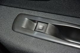 2015款雷诺风朗2.0L标准版