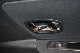 2015款雷诺风朗2.0L标准版