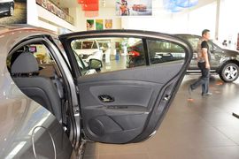 2015款雷诺风朗2.0L标准版