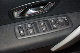 2015款雷诺风朗2.0L标准版